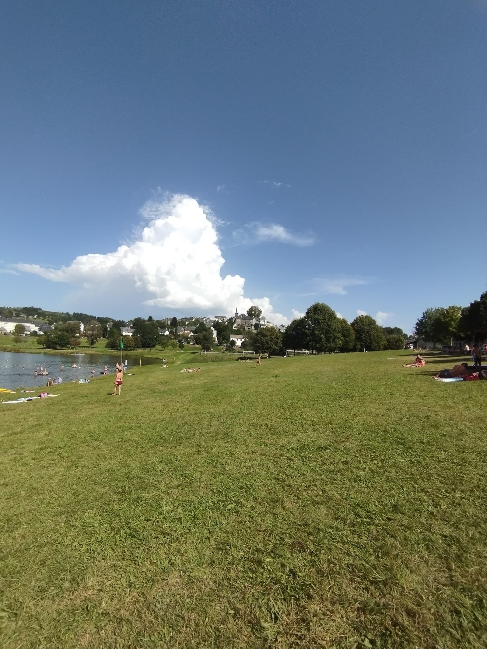 Lac de la Tour-d'Auvergne, La Tour-d'Auvergne (5/5)