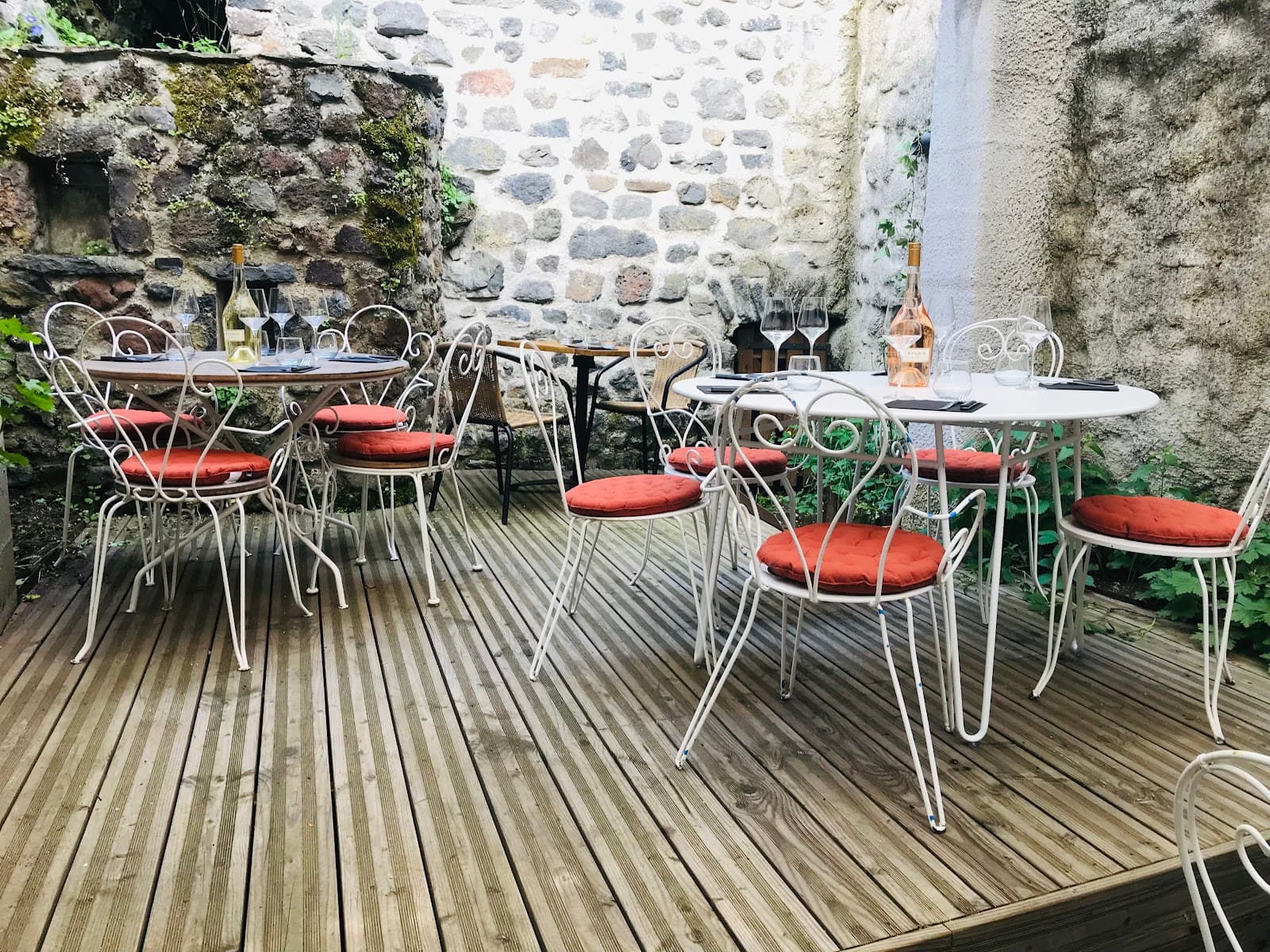 L'atelier divin : restaurant et cave à vin, Le Monastier-sur-Gazeille (1/8)