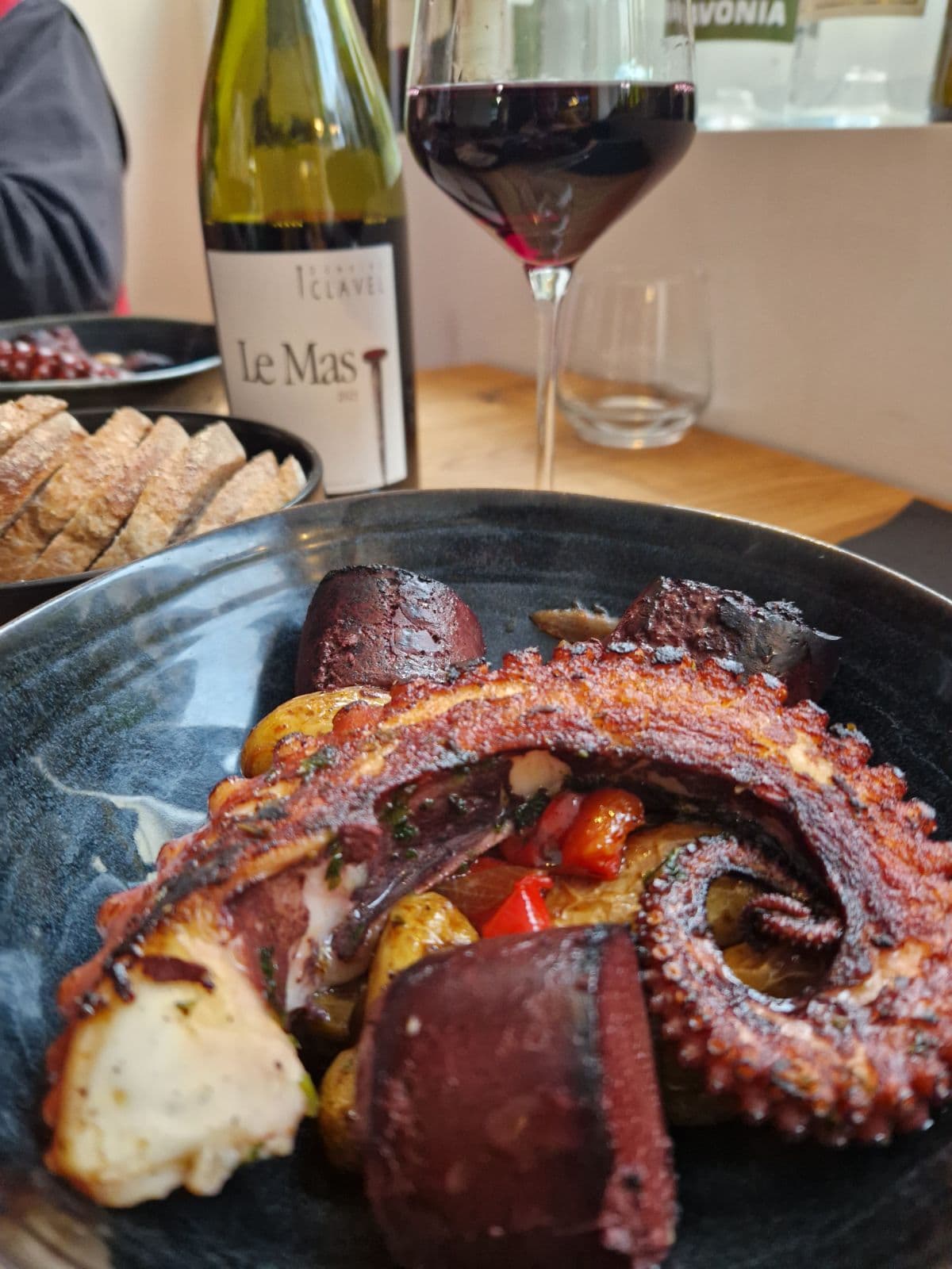 L'atelier divin : restaurant et cave à vin, Le Monastier-sur-Gazeille (5/8)