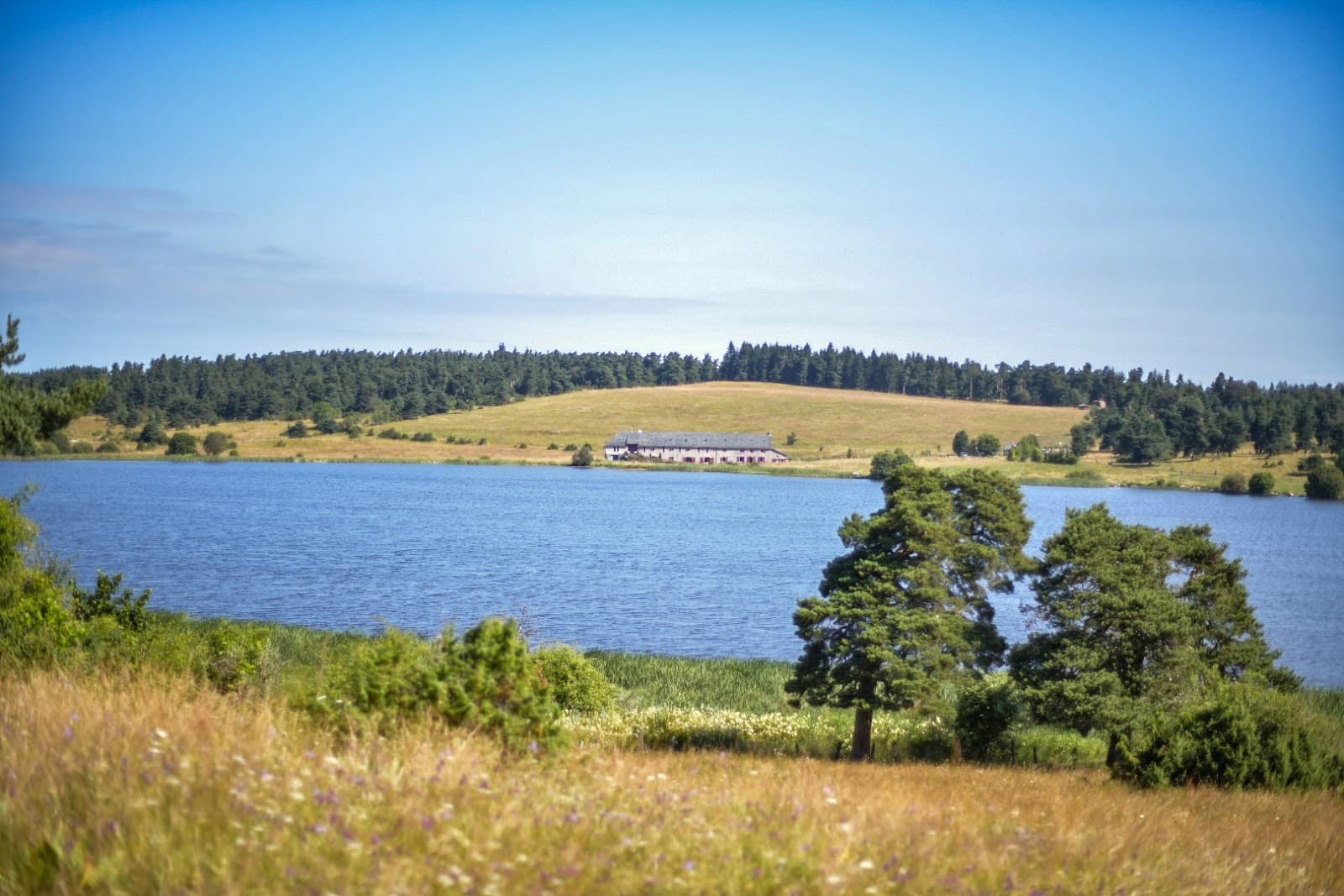 Lac du Pêcher, Chavagnac (2/5)