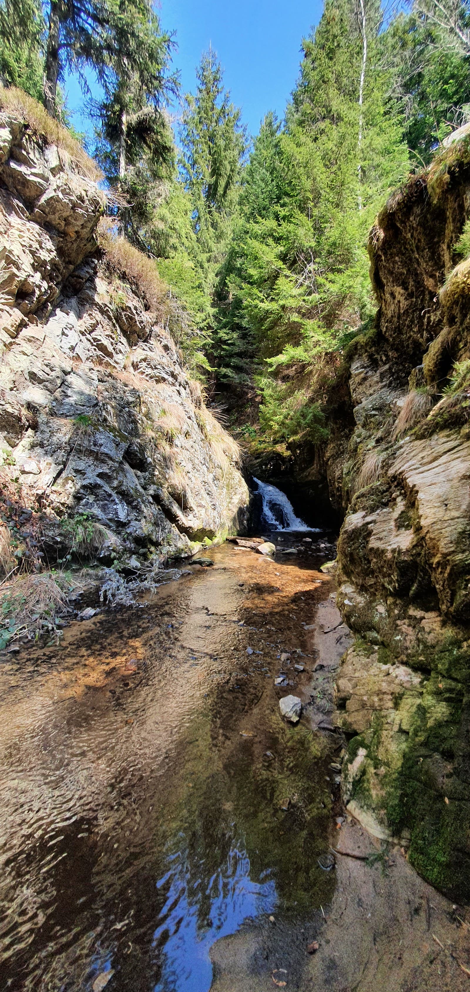 Cascade de Gomot, Saint-Germain-l'Herm (2/5)