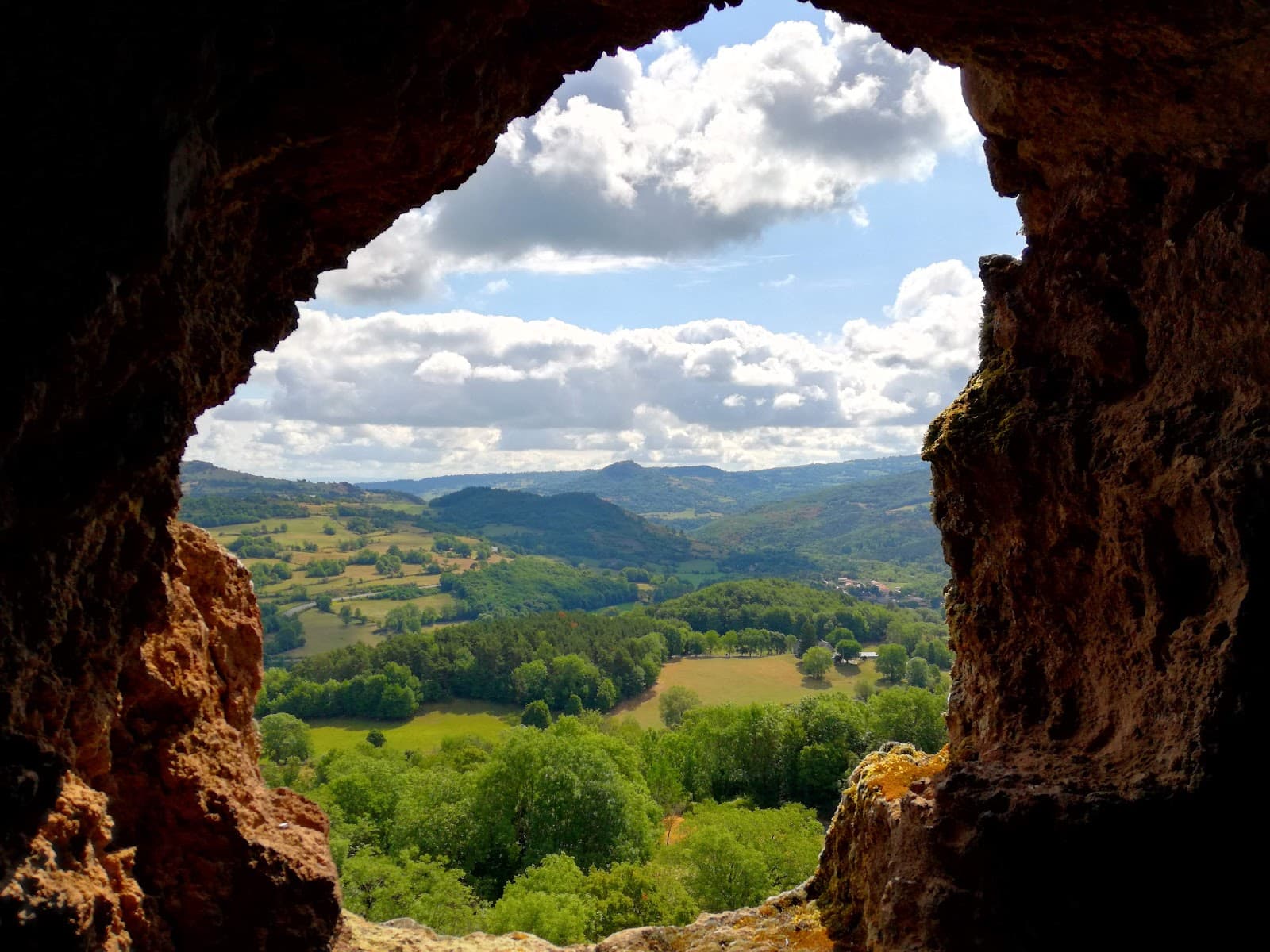 Site troglodytique de Jonas, Saint-Pierre-Colamine (2/5)