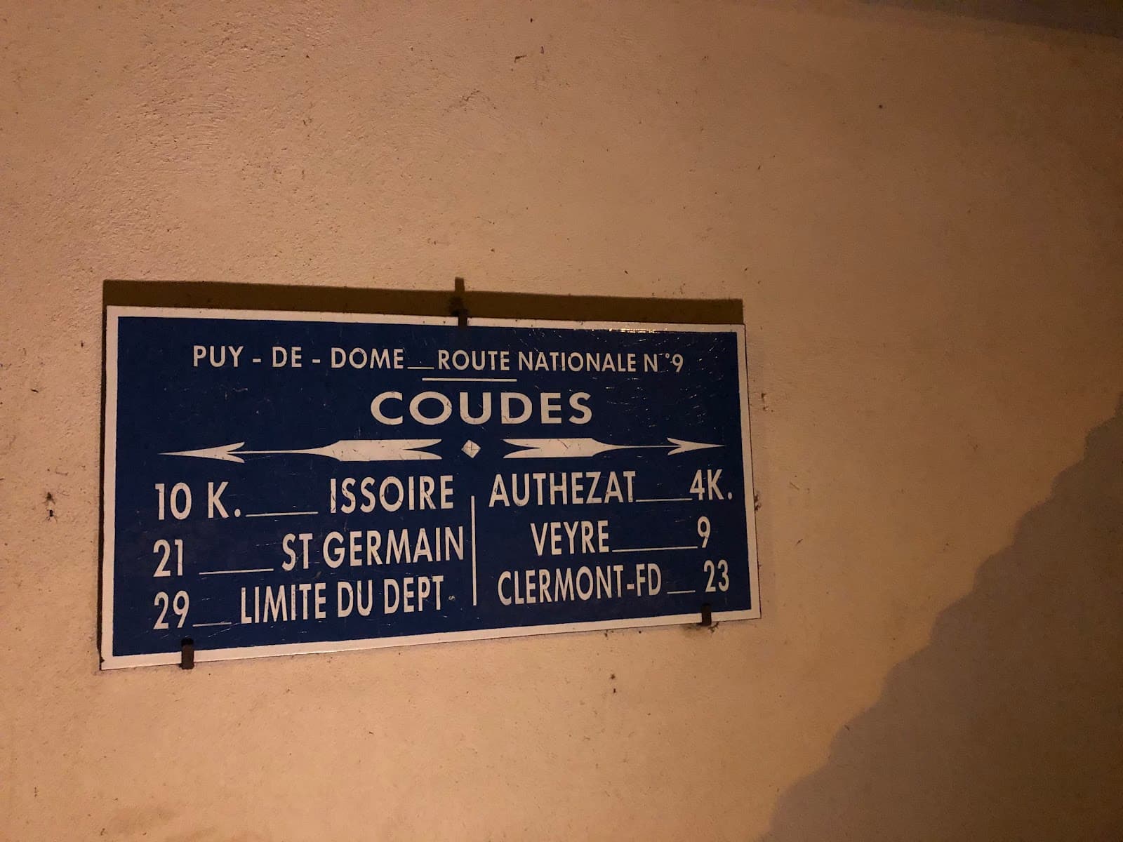 Source de Coudes, Coudes (3/5)