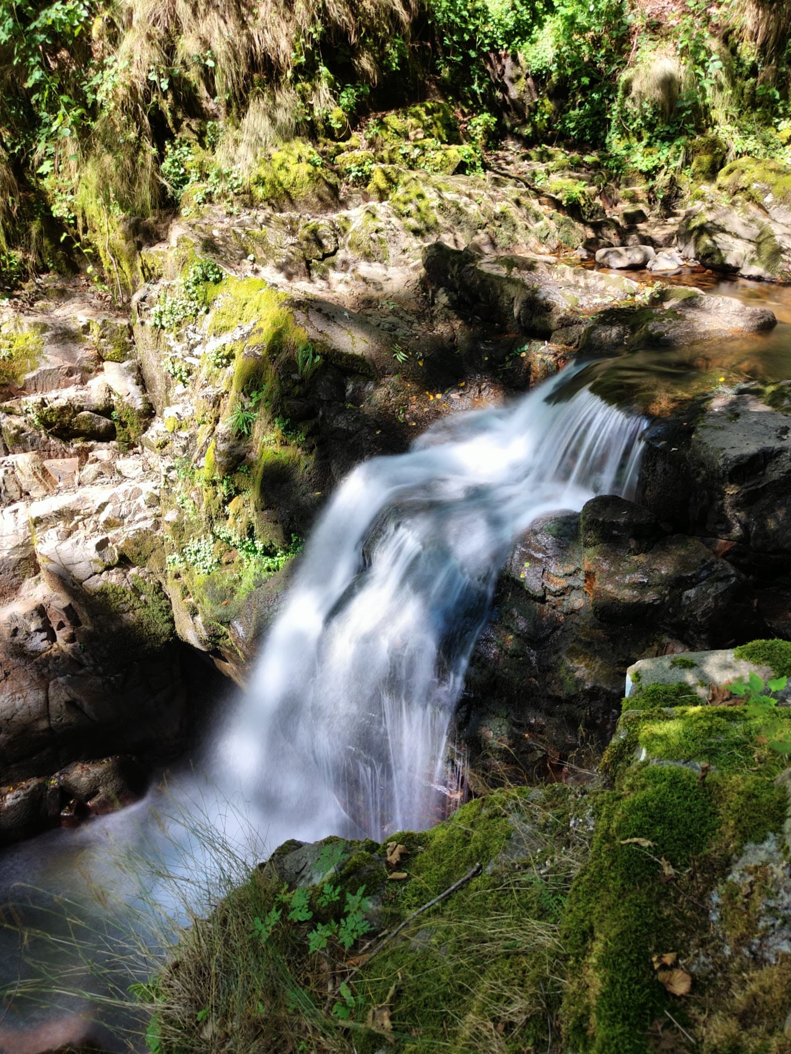 Cascade du Luc, Mandailles-Saint-Julien (3/5)
