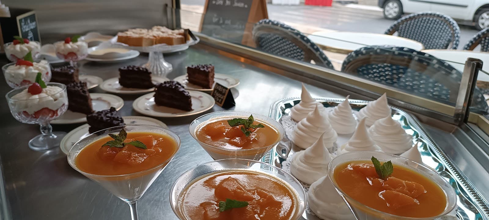 Café des Sources, Vichy (2/5)