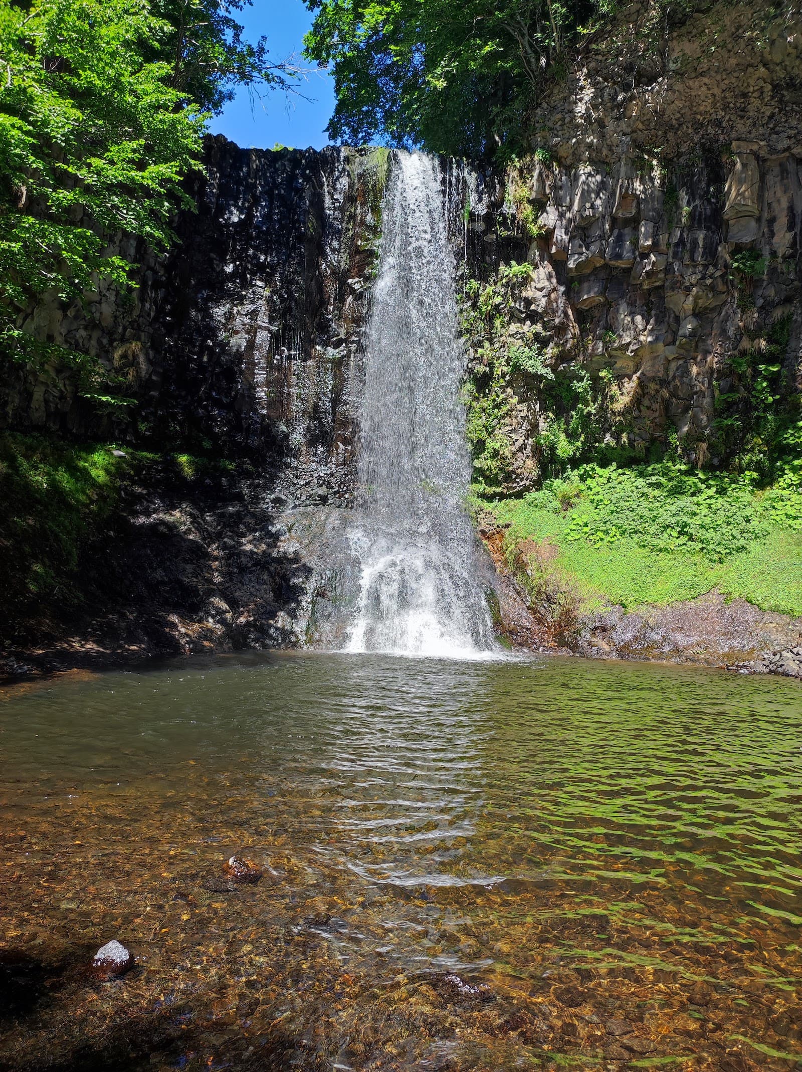 Cascade du Bois de Chaux, Égliseneuve-d'Entraigues (2/5)