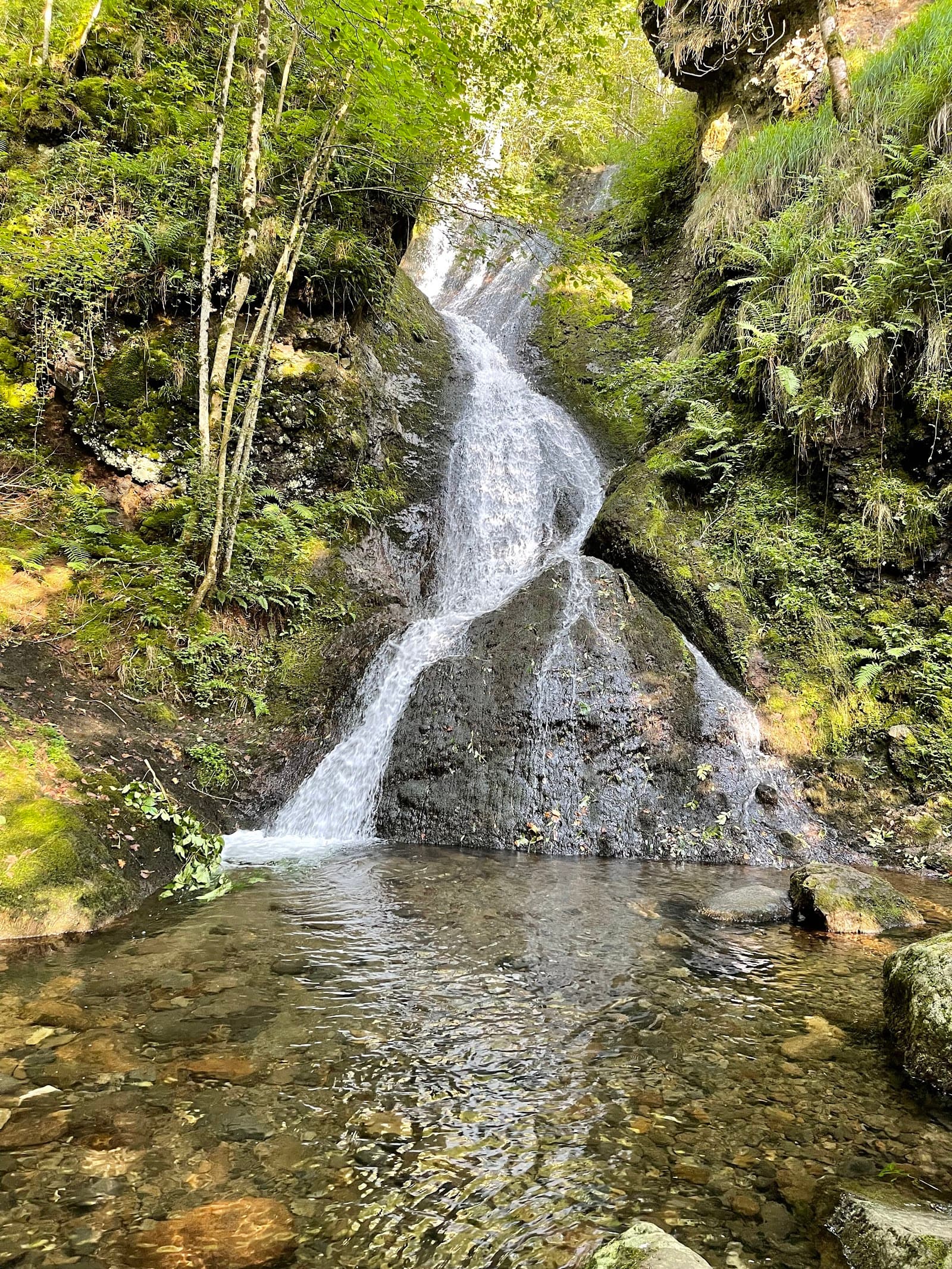 Cascade du Trou de la Conche, Vic-sur-Cère (1/5)