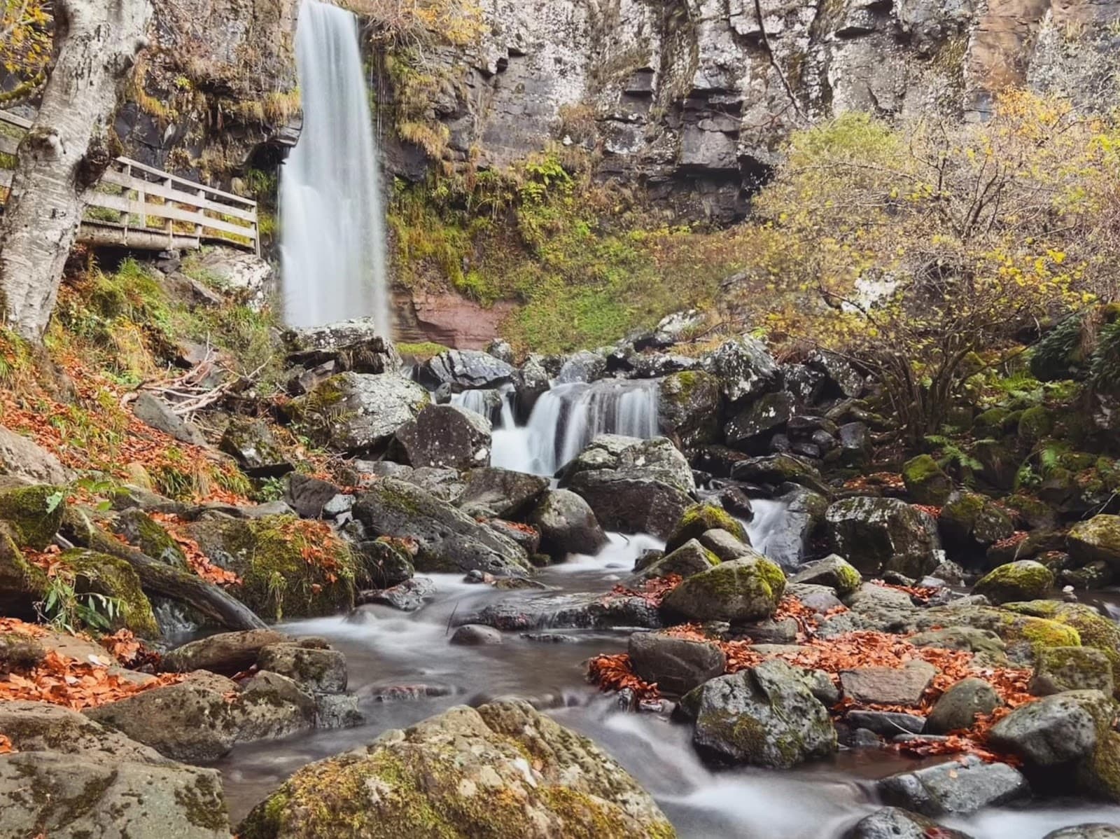 Les cascades de Brezons, Brezons (2/5)