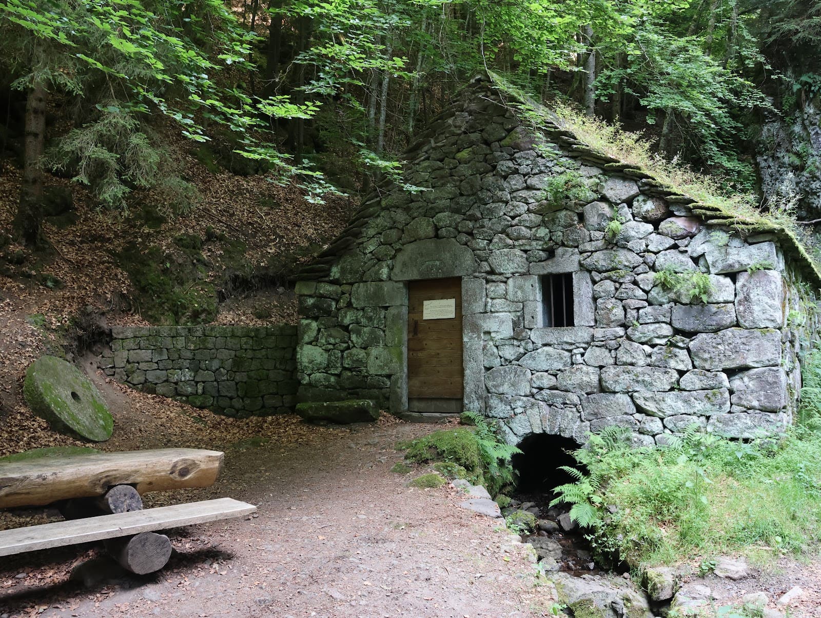 Cascade de Chambeuil, Laveissière (2/5)