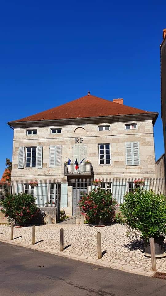 Charroux photo 5