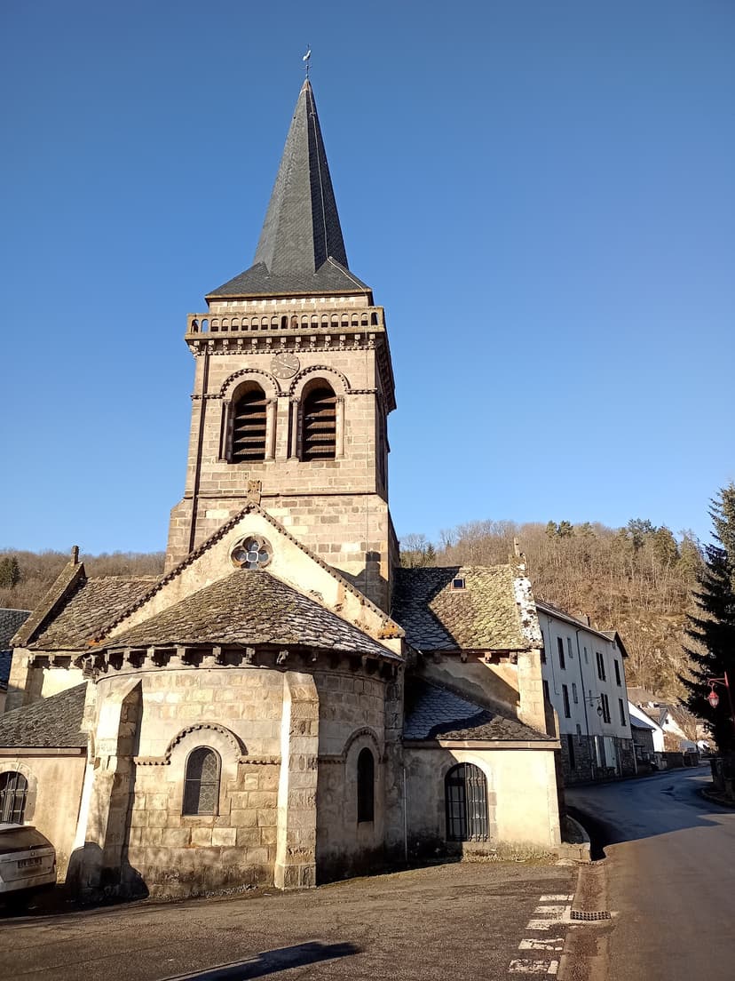 Chambon-sur-Lac photo 4