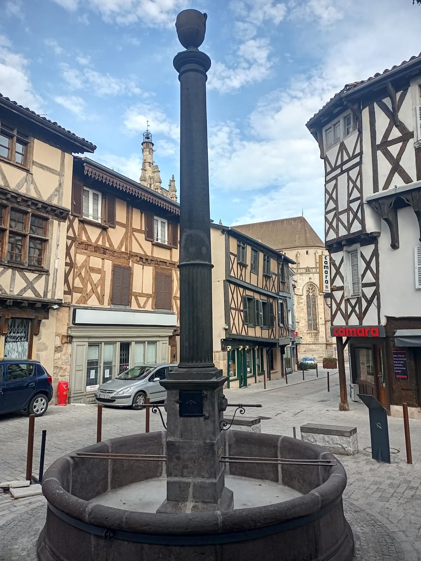Ambert photo 2