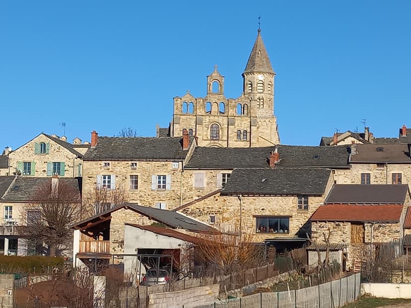 Saint-Julien-Chapteuil photo 3