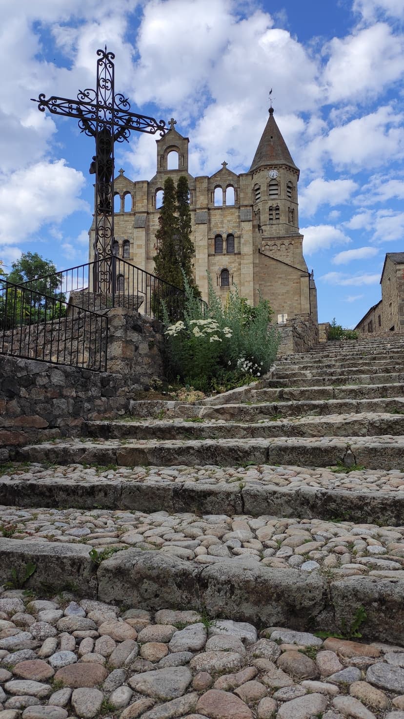 Saint-Julien-Chapteuil photo 4