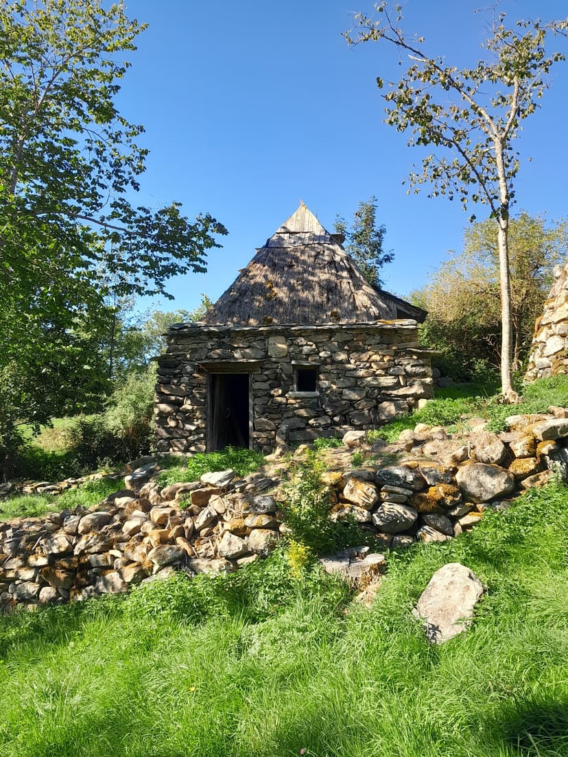 Saint-Julien-Chapteuil photo 6