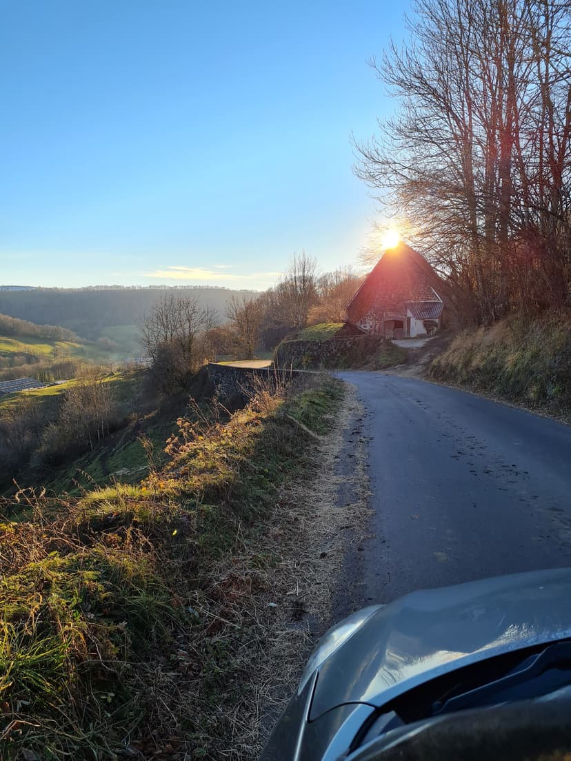 Saint-Paul-de-Salers photo 2