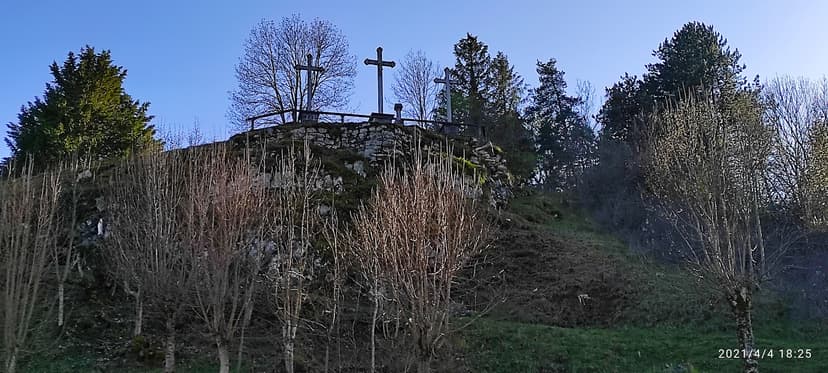 Saint-Pierre-Roche photo 4