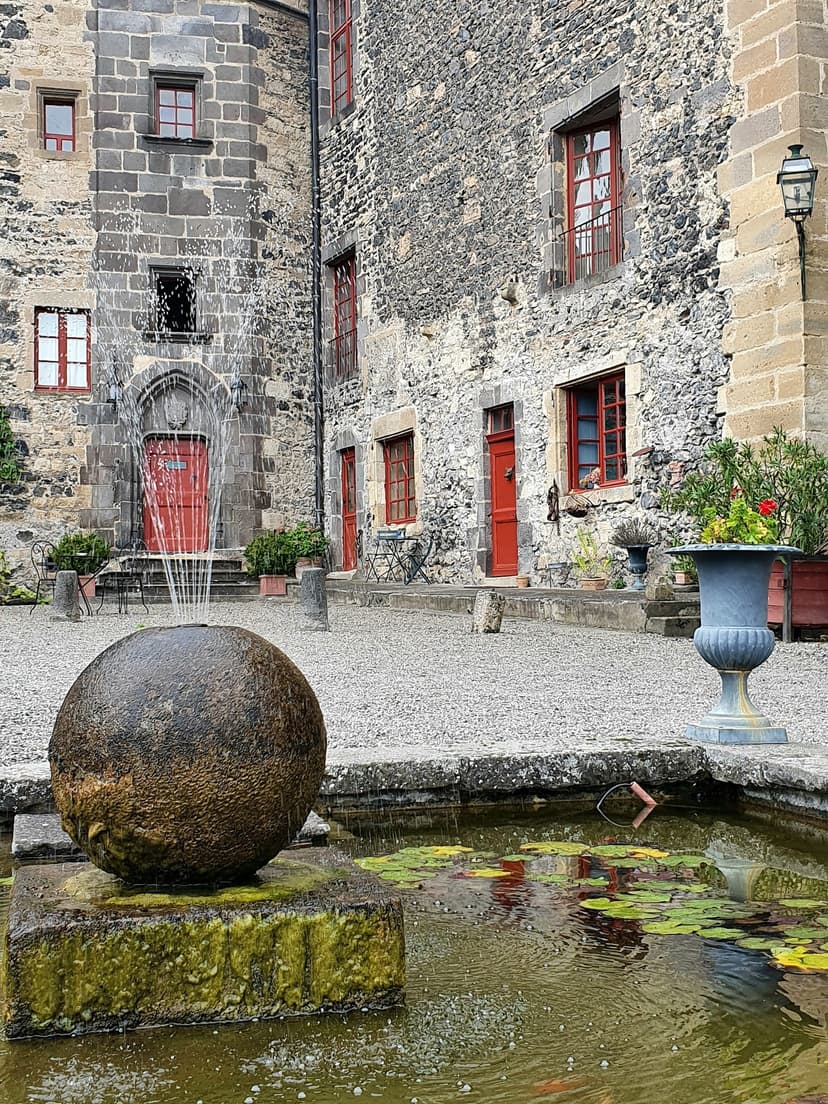 Saint-Saturnin photo 1