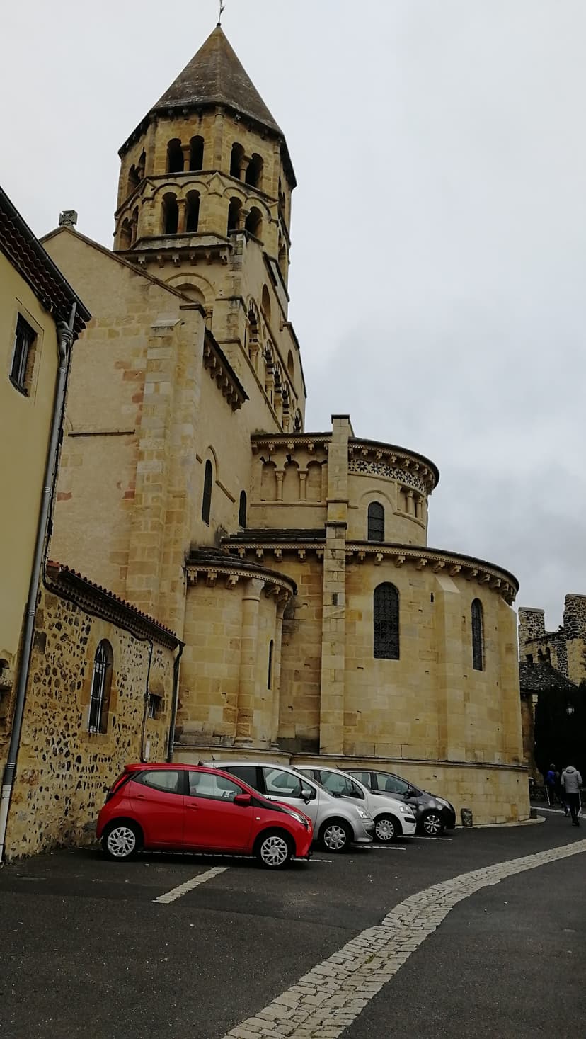 Saint-Saturnin photo 3
