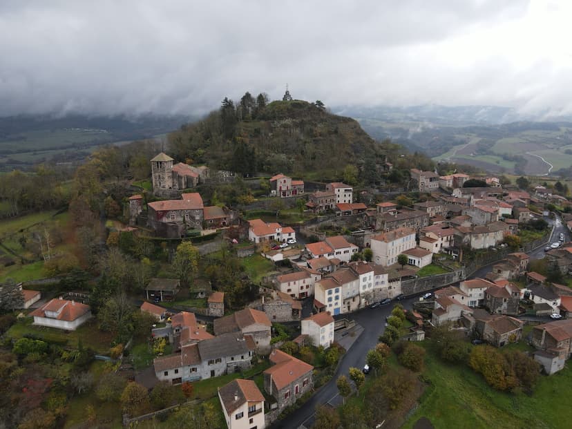 Usson photo 3
