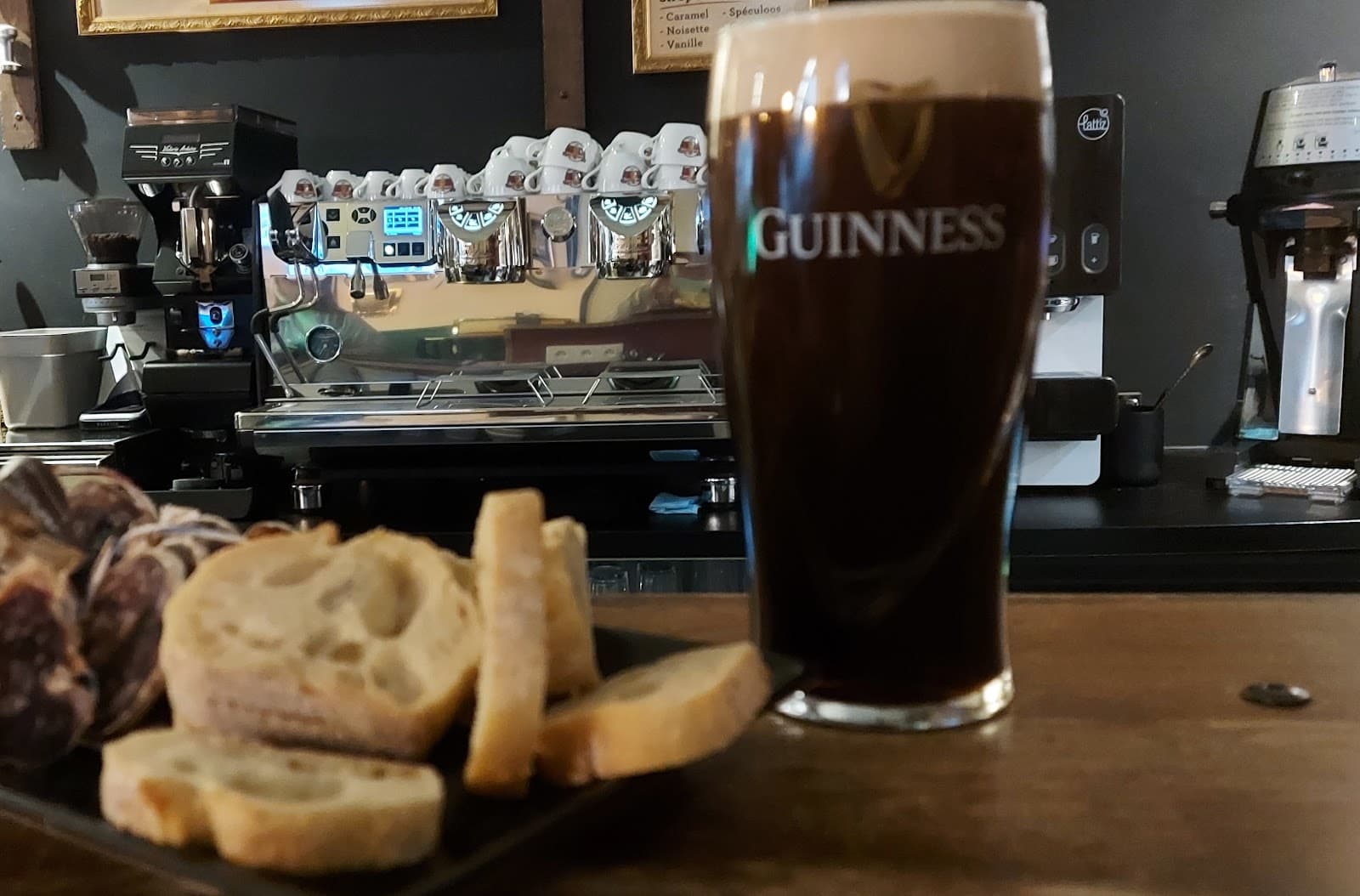 Venus Barista Coffee Pub (6/6)
