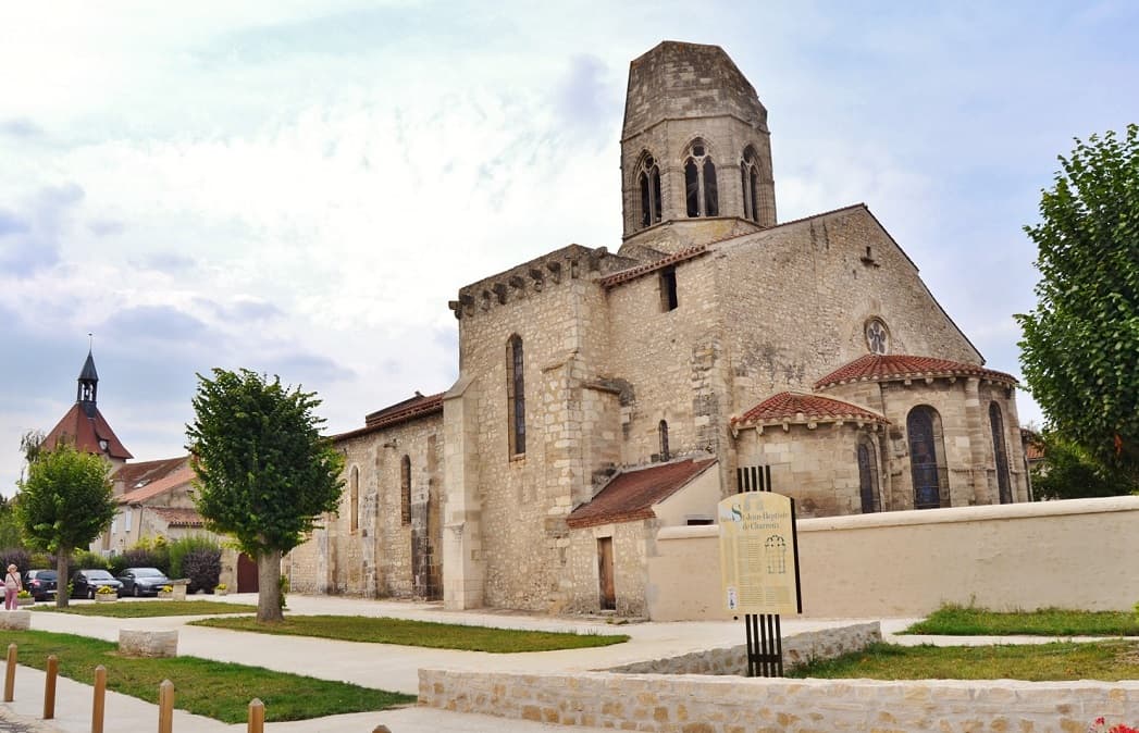 Église Saint-Jean-Baptiste de Charroux (6/6)