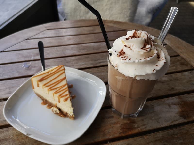 Australian Coffee House (2)