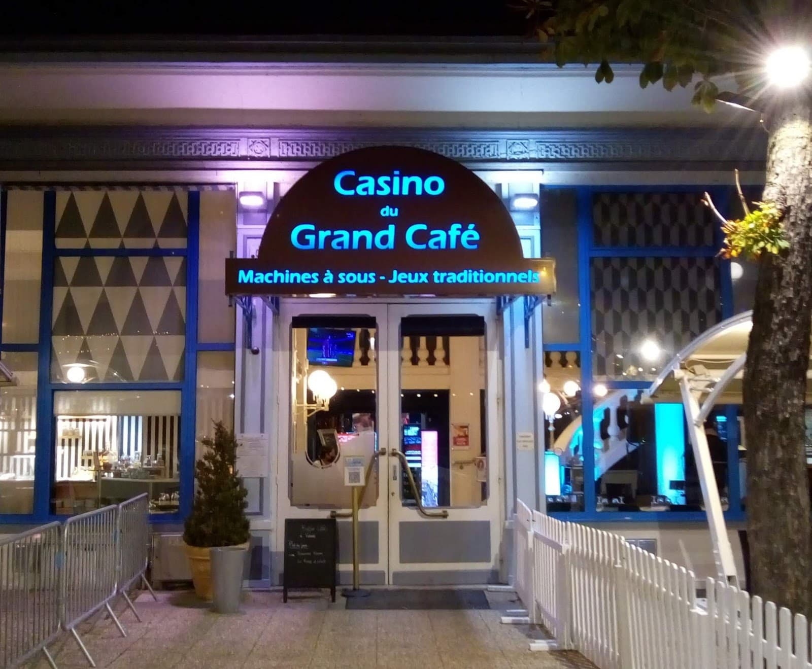 Casino Vichy Grand Café (3/6)