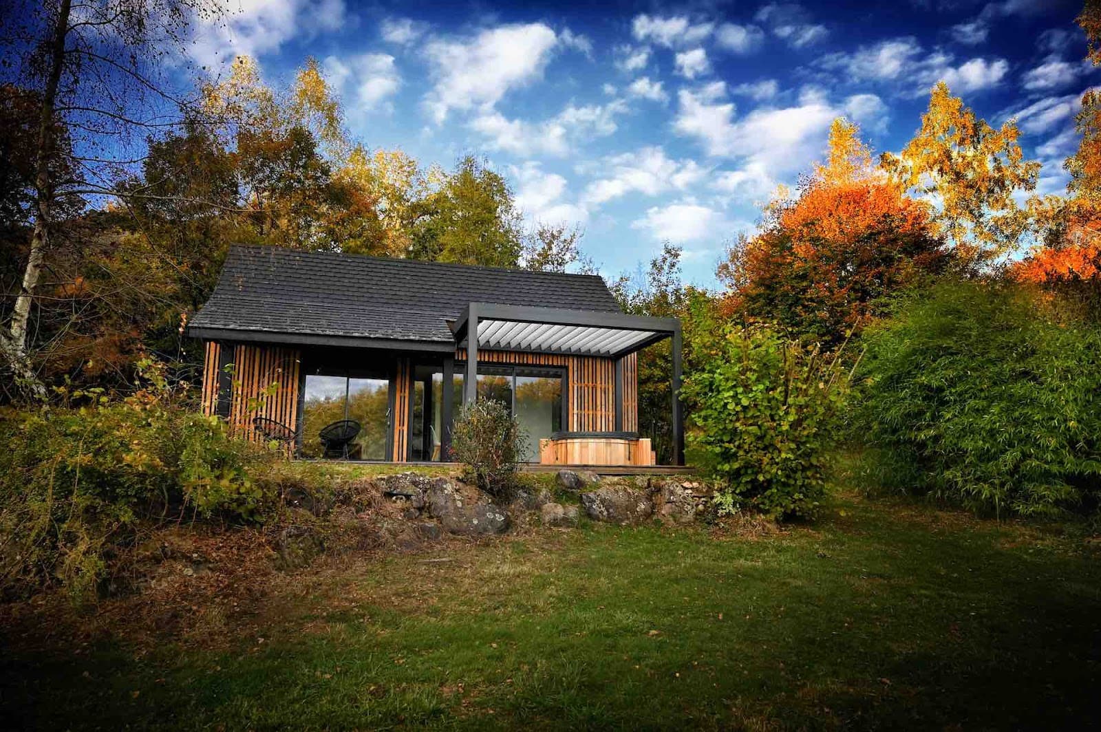 Écrin d'Auvergne insolite : Cabane - Lodge avec Spa Privatif Auvergne (1/6)