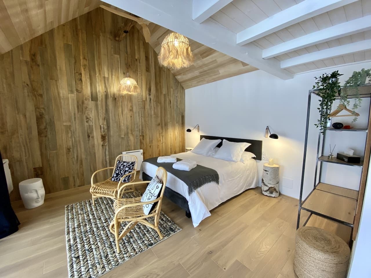 Écrin d'Auvergne insolite : Cabane - Lodge avec Spa Privatif Auvergne (5/6)