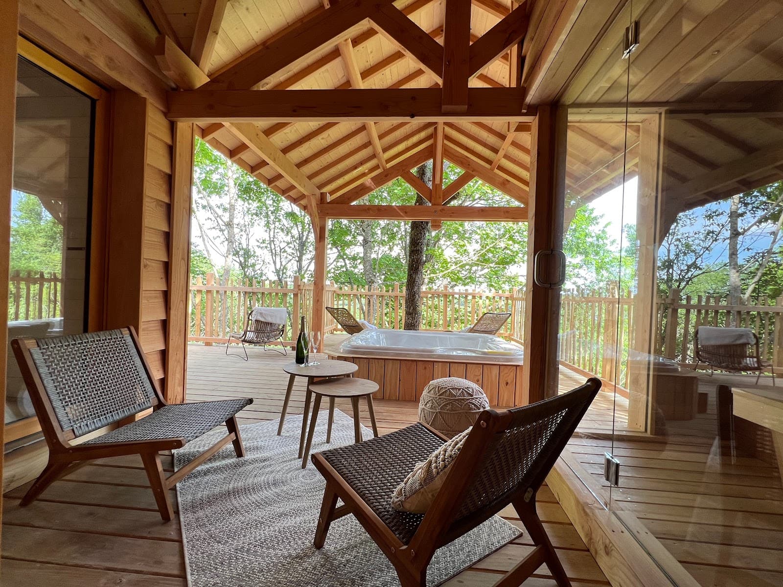 Dôme à Bulles - Cabanes & Spa au coeur des volcans d'Auvergne (6/6)